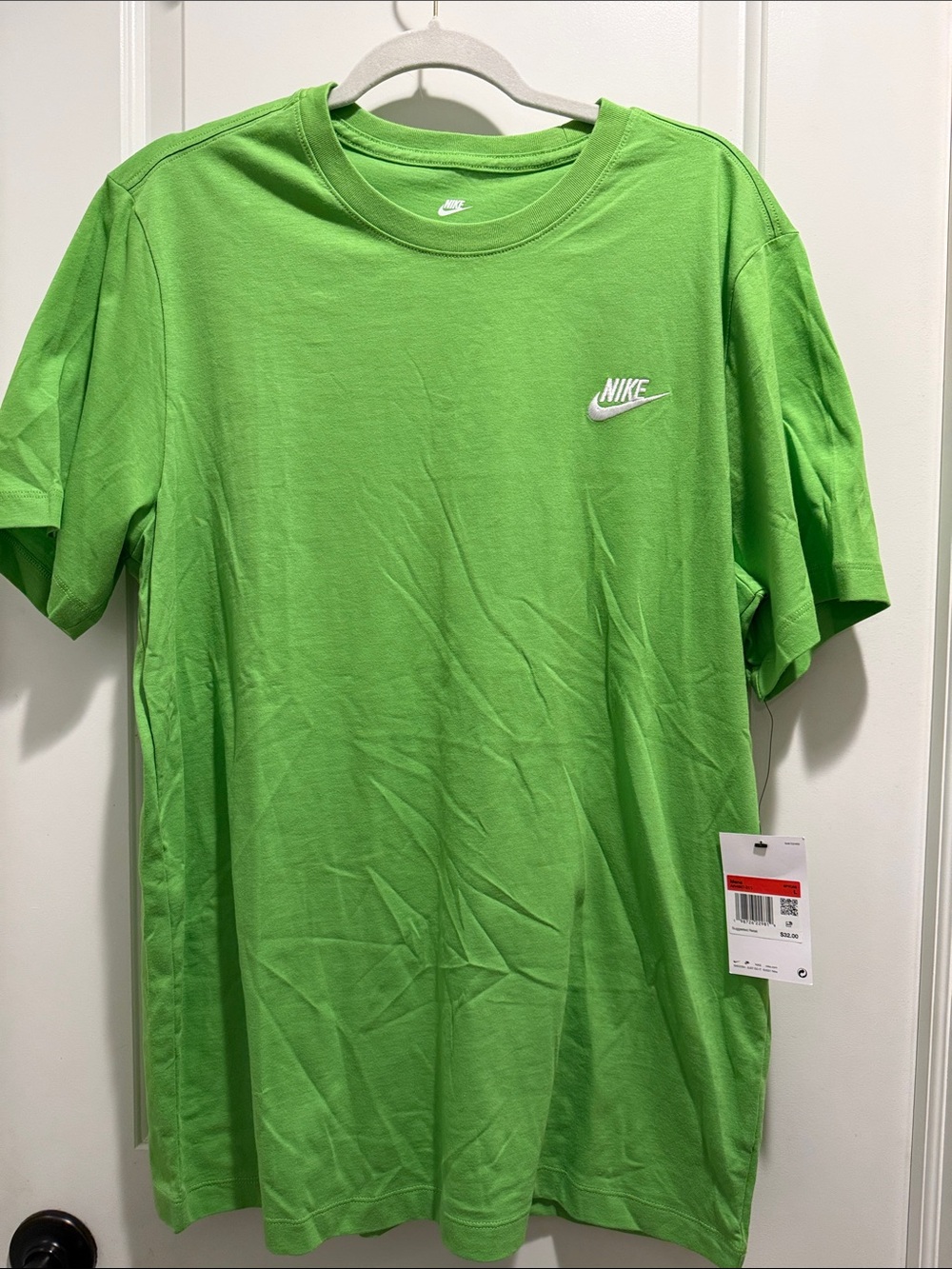 NWT Nike Bright Green Short Sleeve Logo Tee
